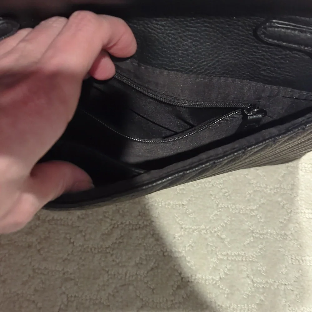 Beautiful statement bag - Picture 7 of 7